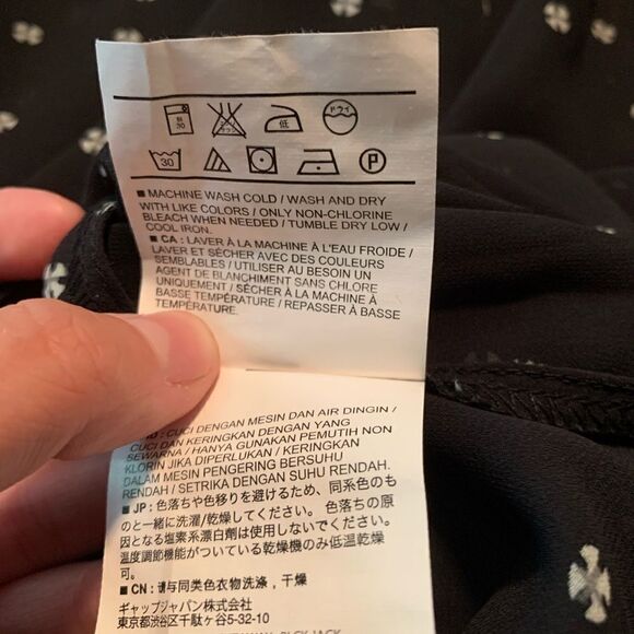 3 for $30! NWT! old navy sheer top. Size xs - Picture 7 of 10